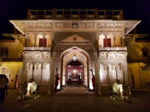 Rajendra-Pole-at-The-City-Palace-Jaipur-700x525